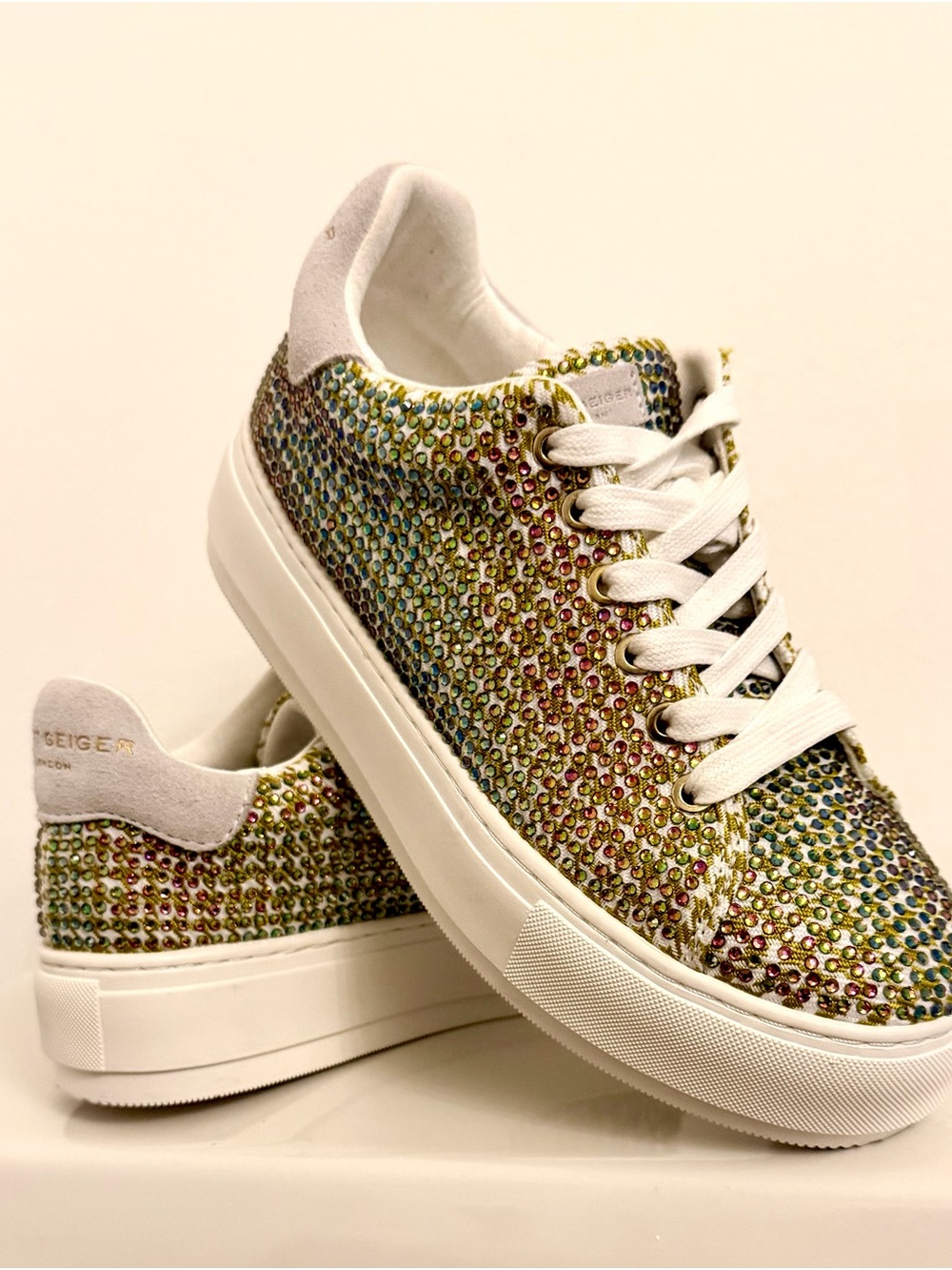 Kurt Geiger London Laney Crystal Sneakers Beige Women’s Size 5.5